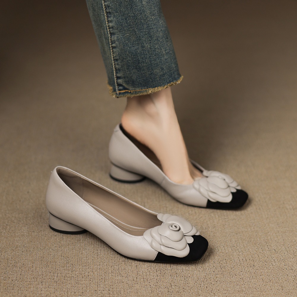 Scarpe singole con fiori alla  - Women'S Fashion Loafers recensione e prezzo