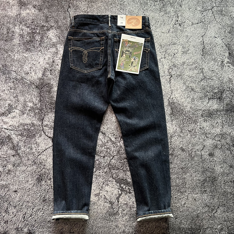 Jeans in denim dritto sottile  - Levis Jeans 501 recensione e prezzo