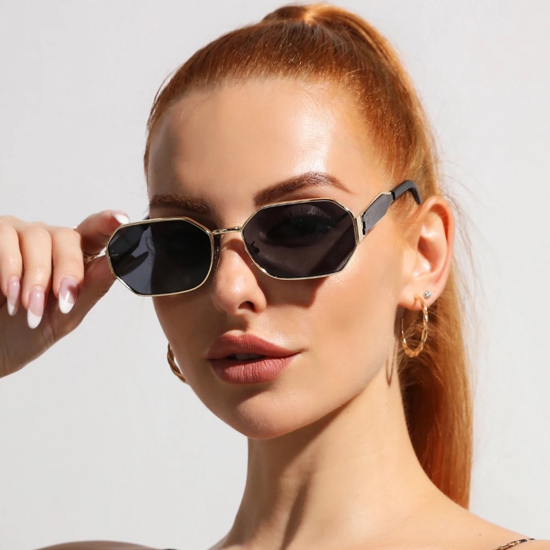 Nuovi Occhiali da Sole Vintage - Women'S Fashion Eyewear recensione e prezzo