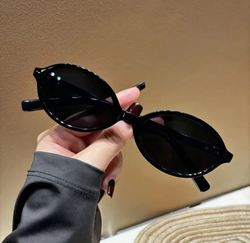 Nuovi Occhiali da Sole Ovali C - Women'S Fashion Eyewear recensione e prezzo